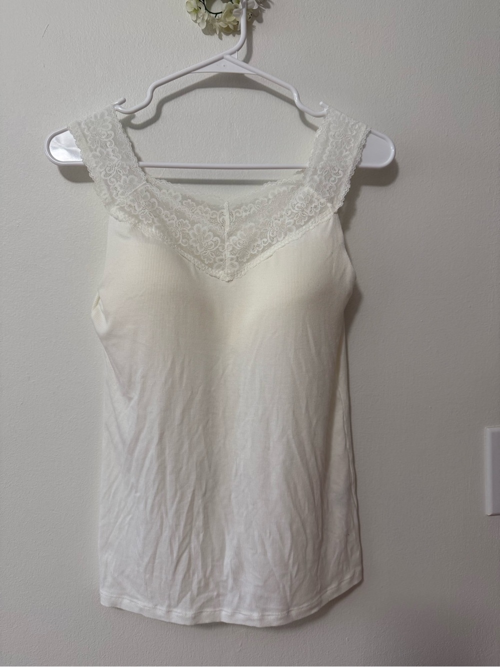 Lace V-Neck Camisole Tank in Ivory